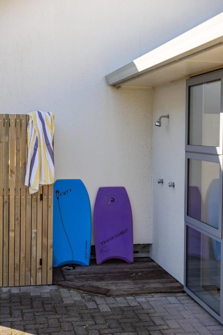 Villa The Iconic Kiwi Bach, Full Site Downtown Mount Mount Maunganui Esterno foto